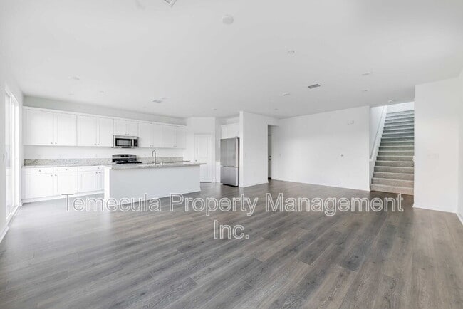 Building Photo - 29243 Victoria Bch Blvd