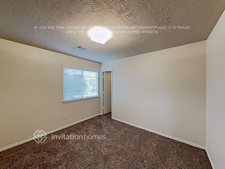 Building Photo - 19147 Canaras Ct