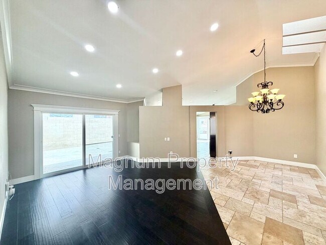 Building Photo - 11938 Venetian Dr
