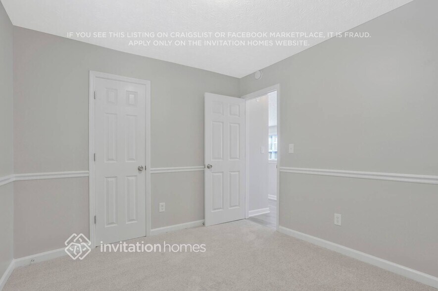 Building Photo - 301 Willow Ln