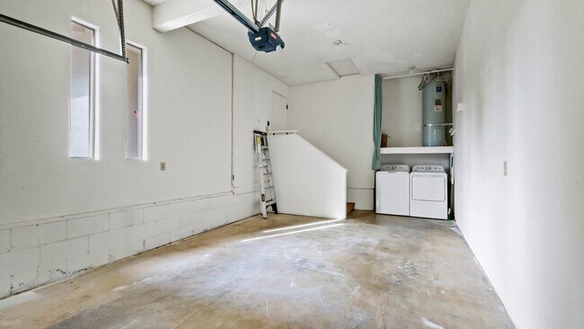 Building Photo - 156 Vineyard Cir