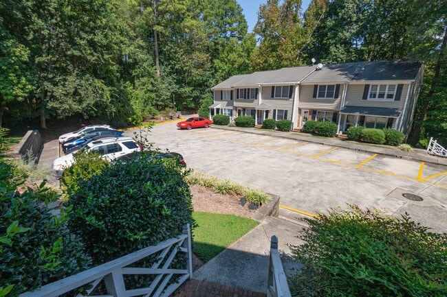 Building Photo - A must see 2 BEDROOM Townhome ! Convenient...