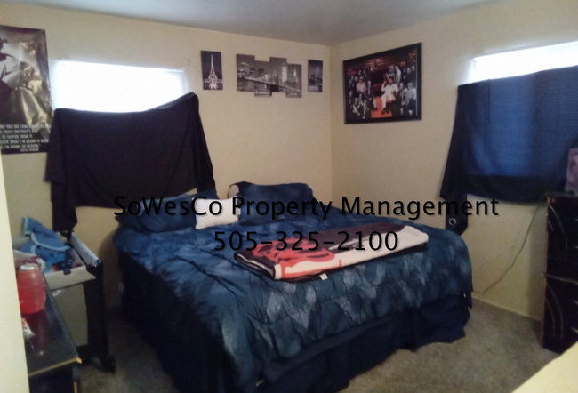 Building Photo - Large Four Bedroom Home!