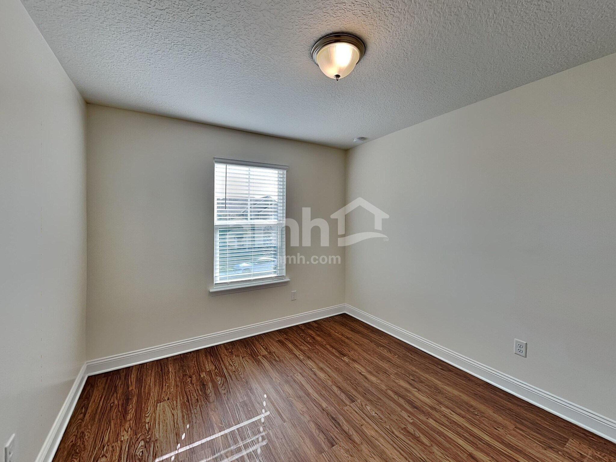 Building Photo - 3102 Creek Village Ln