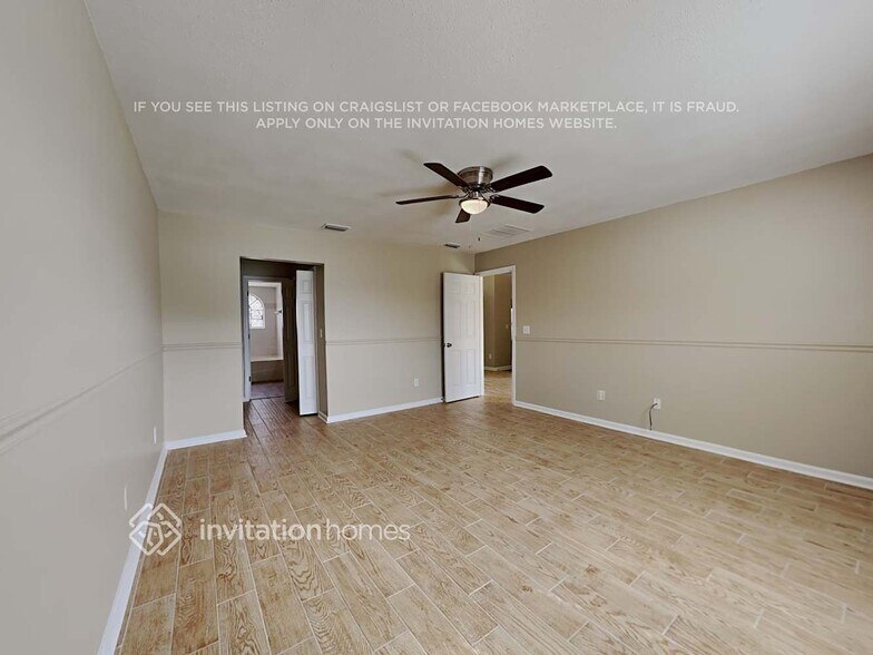 Building Photo - 3755 Arava Dr