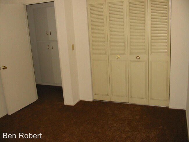 Building Photo - 285 Richfield Dr