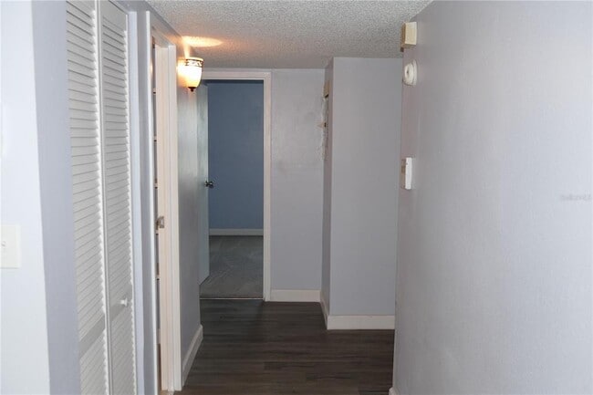 Building Photo - 205 S McMullen Booth Rd