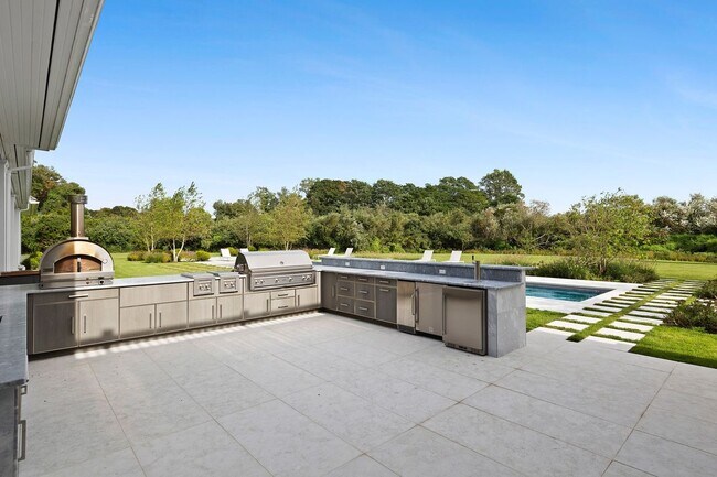 Building Photo - 127 Greenleaf Ln