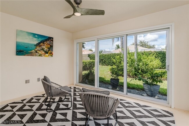 Building Photo - 4949 Kingston Way