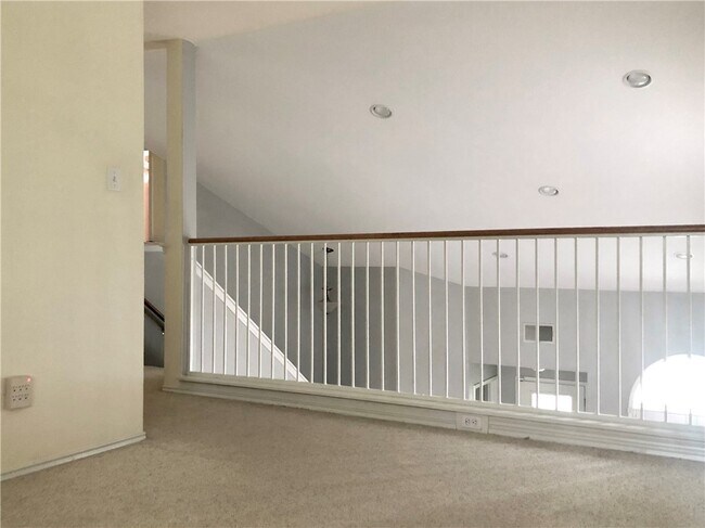Building Photo - 7521 Peabody Dr