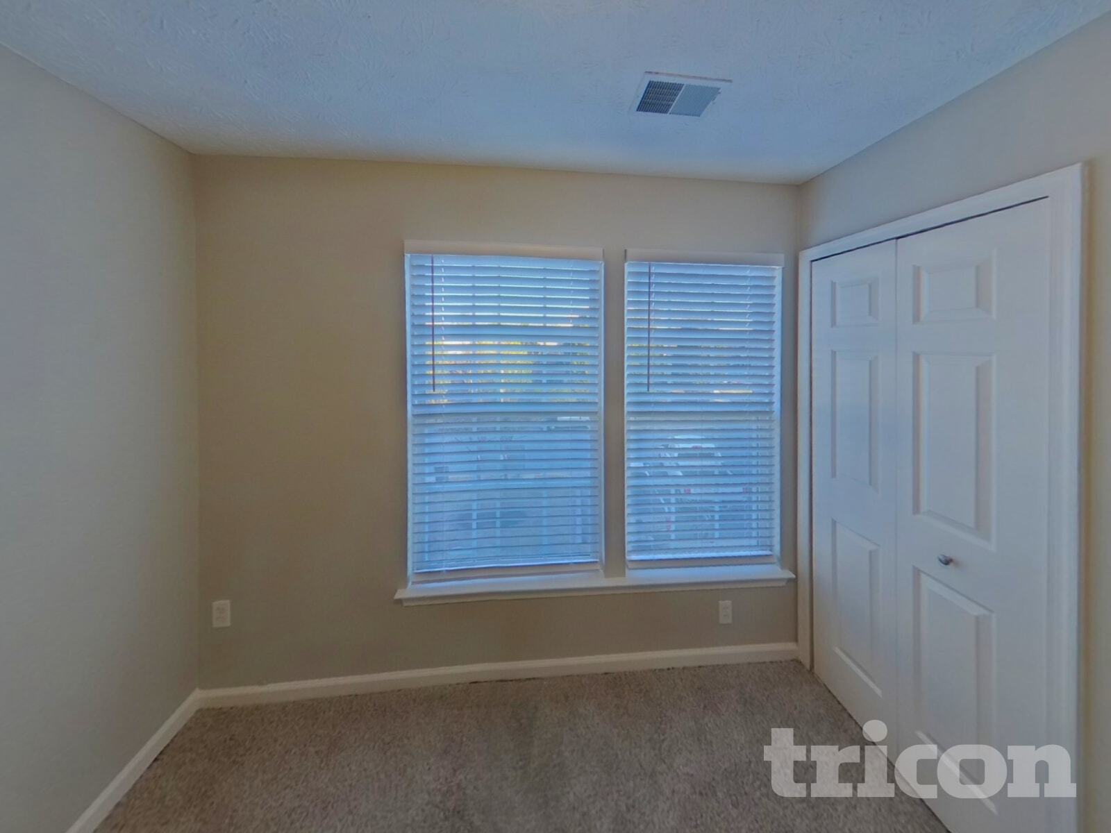 Building Photo - 9845 Bayline Cir