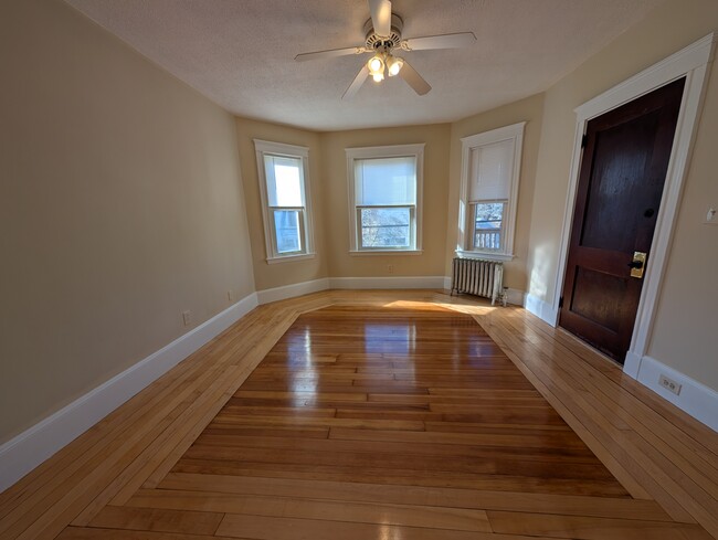 Front parlor/entrance - 163 Dennis St