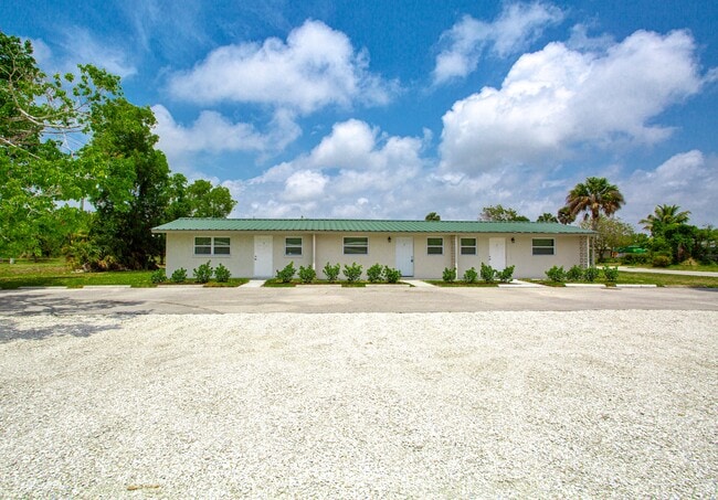 Primary Photo - 4602 Gulfstream Dr