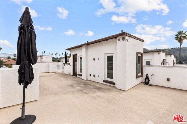 Building Photo - 127 Boeing Ln