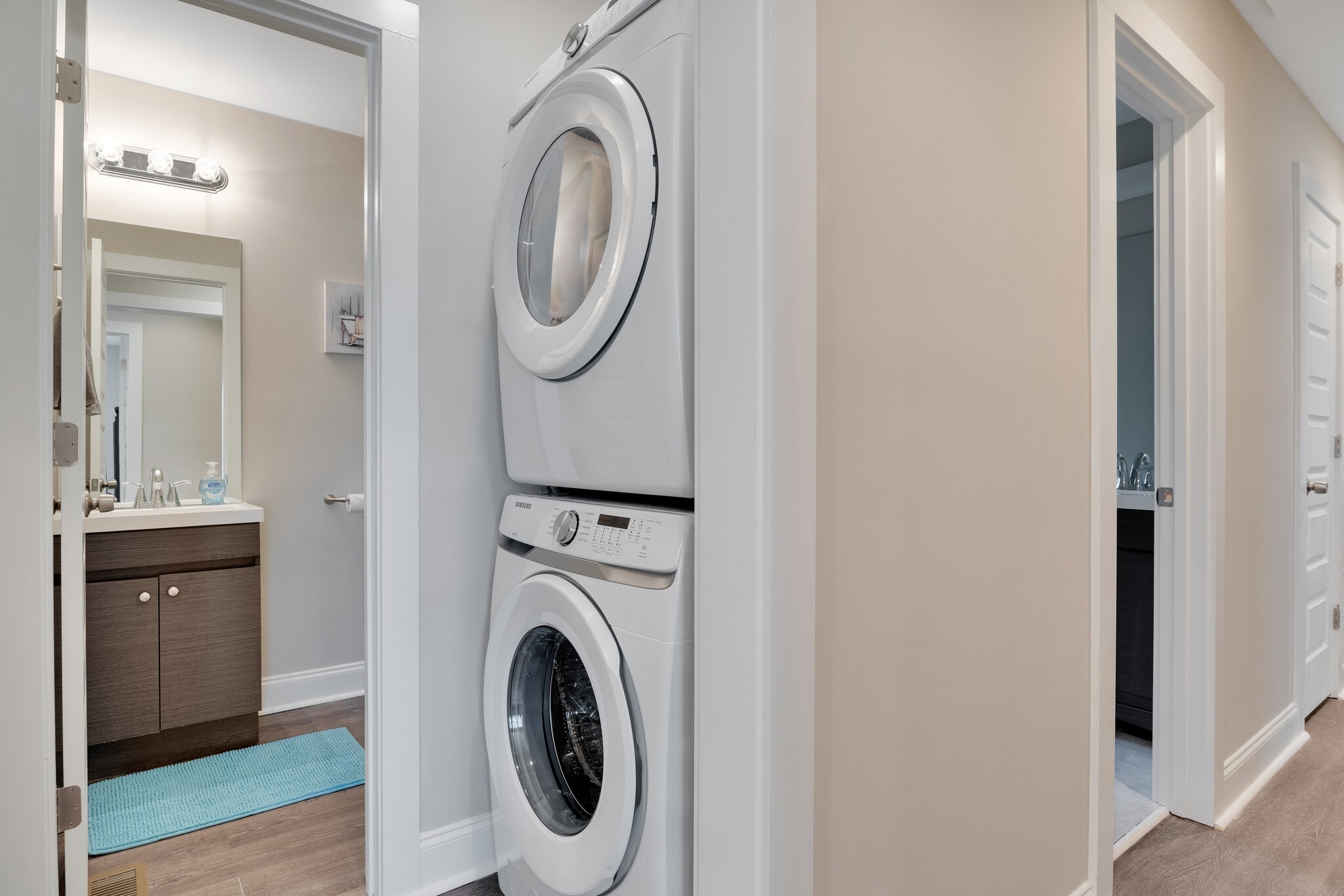 Building Photo - 764 Mary Ln