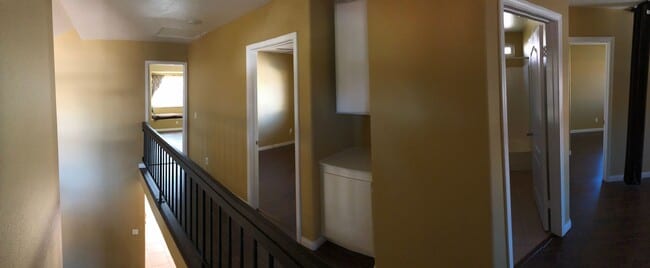 Building Photo - Beautiful 4 bedroom / 3 bathroom Heritage Home with Pool, Spa and Solar!