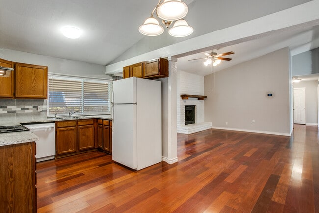 Building Photo - 13910 Thebes Cir