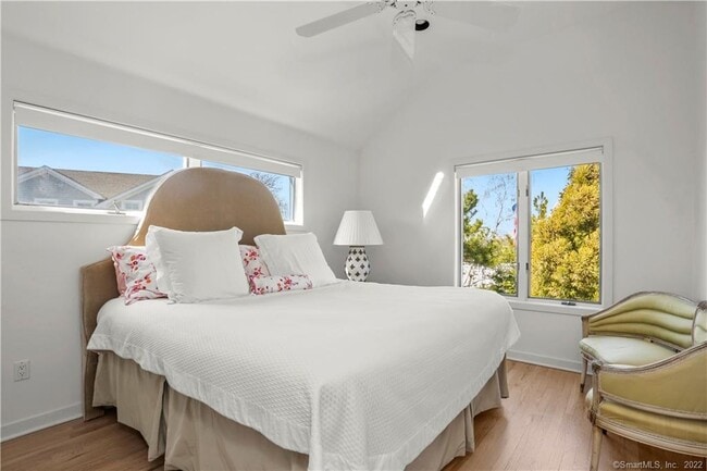 Building Photo - 4 Scofield Pl