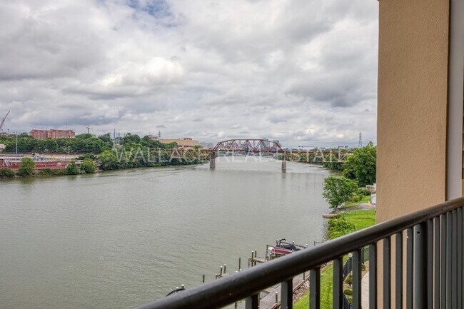 Building Photo - 3 BEDROOM CONDO IN RIVER TOWNE - A GATED LAKEFRONT COMMUNITY!!