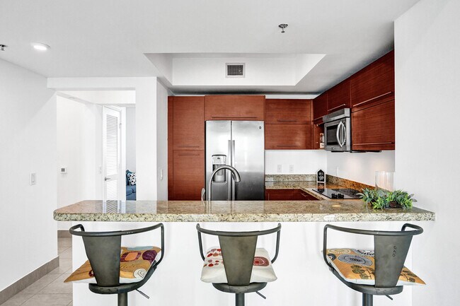 Building Photo - 2641 N Flamingo Rd