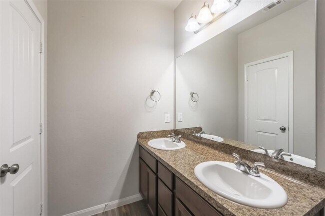 Building Photo - 3727 Bright Moon Ct