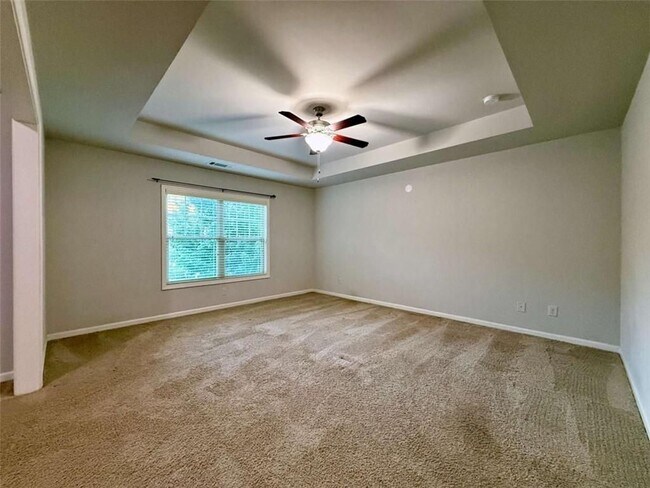 Building Photo - 5115 Breezewood Cir