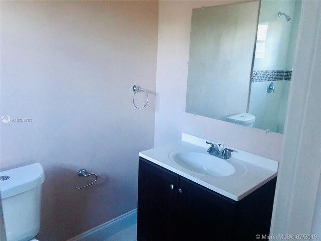 Building Photo - 251 N 68th Terrace