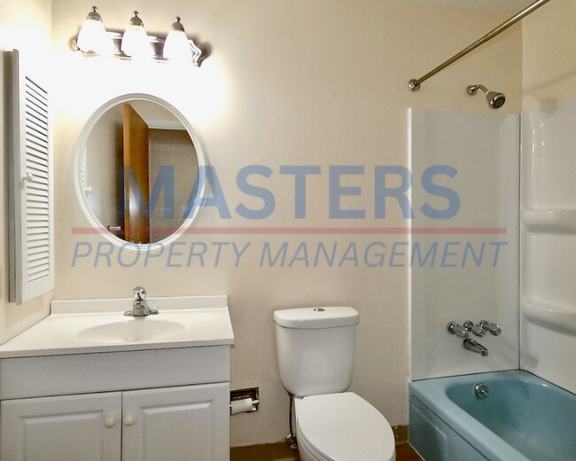 Building Photo - 532 Dussel Dr