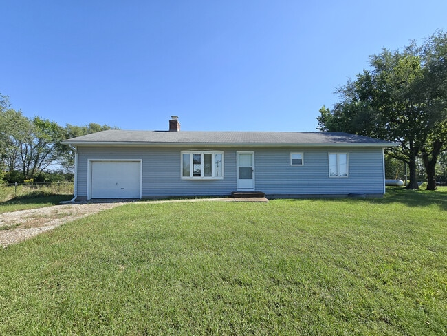 Primary Photo - 10451 SE 214th St