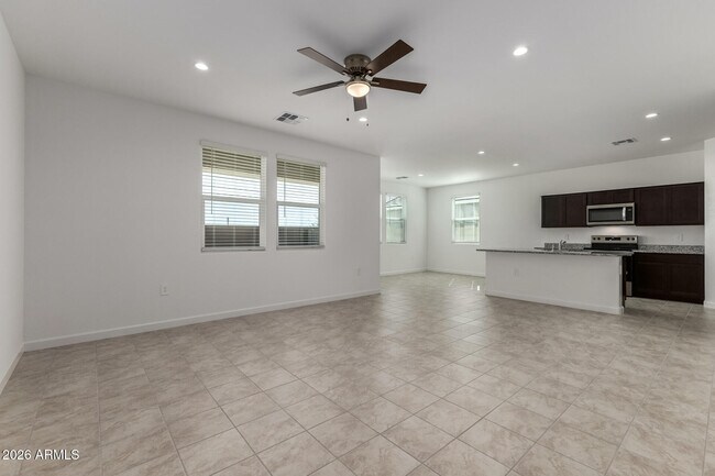 Building Photo - 9173 S Palo Verde Dr