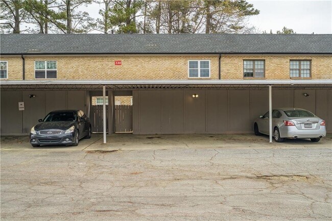 Building Photo - 330 Winding River Dr