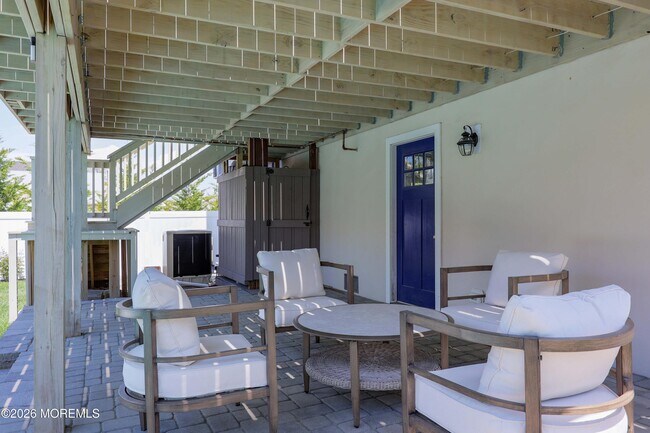 Building Photo - 912 Ocean Ave