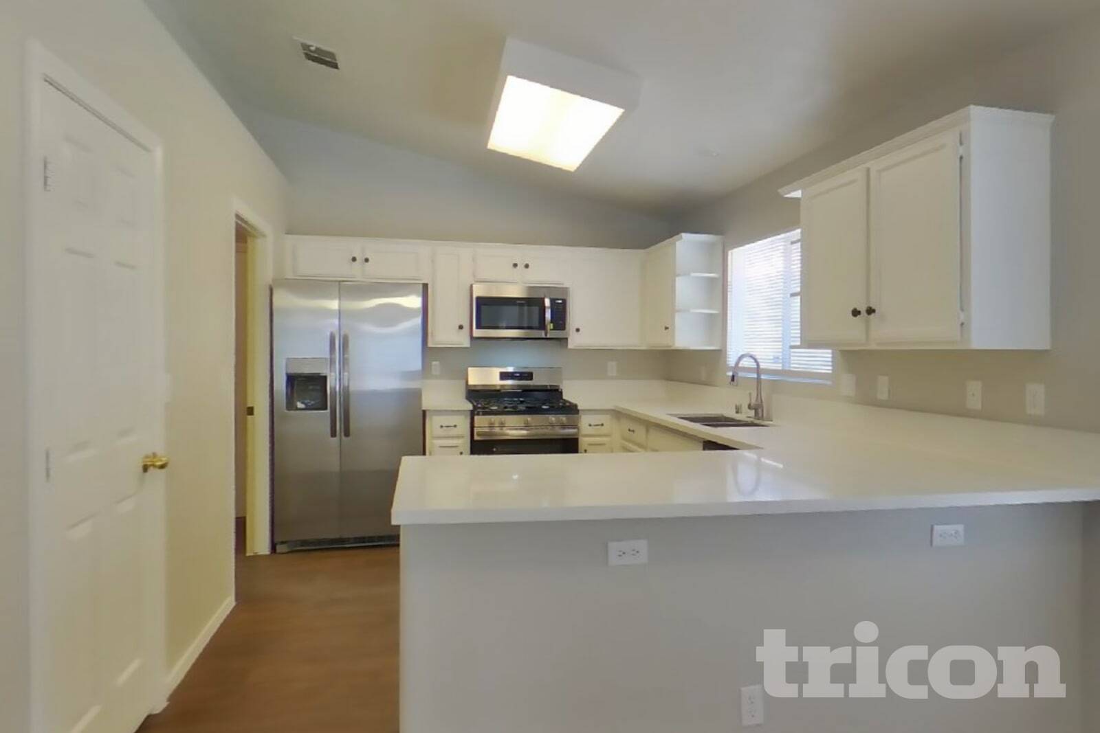 Building Photo - 5582 Super Bowl Dr