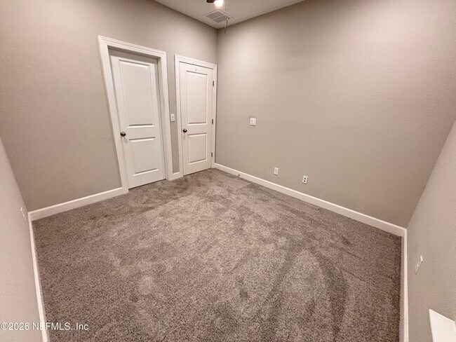 Building Photo - 212 Willow Crk Ct