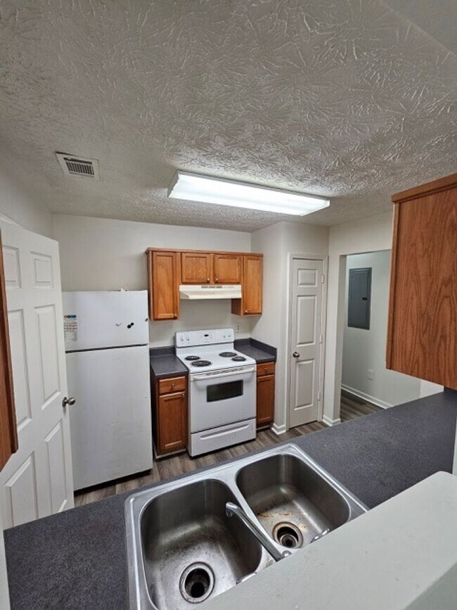 Building Photo - 3096 Mobley Bridge Rd