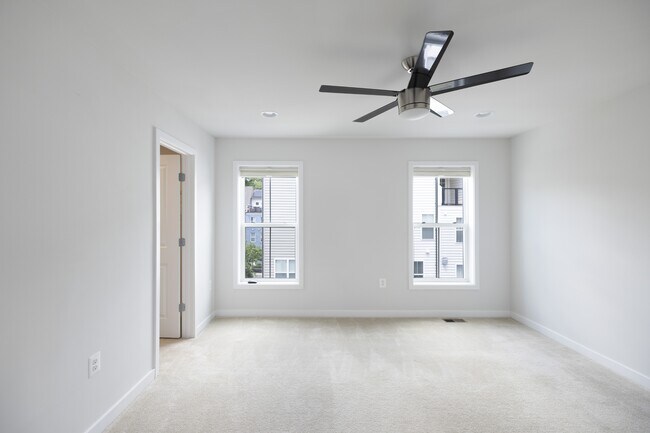 Building Photo - 2375 Wyeth St
