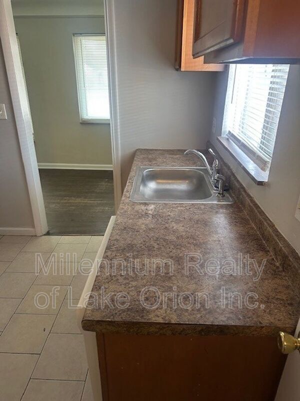 Building Photo - 19288 Lahser Rd