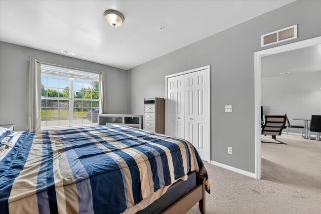 Building Photo - 23668 Northstone Village Dr