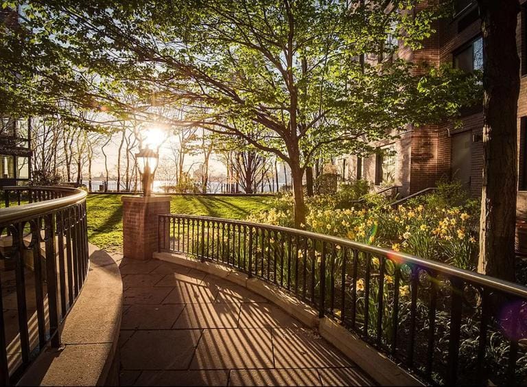 Building Photo - 30 West St