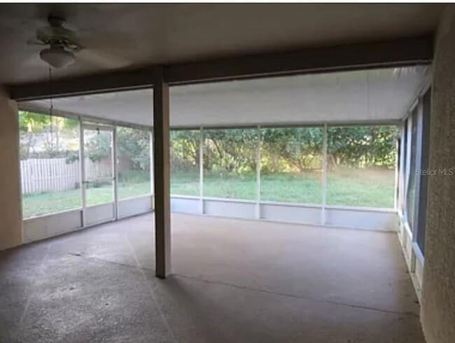Building Photo - 127 Madrona Dr