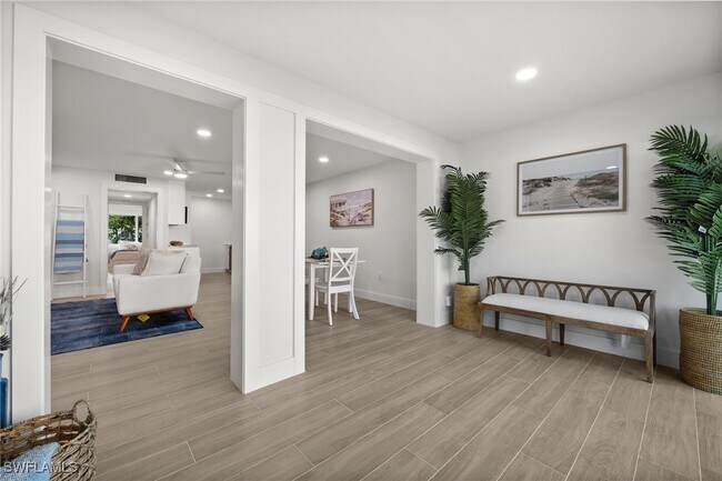 Building Photo - 342 Harbour Dr