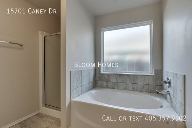 Building Photo - 15701 Caney Dr