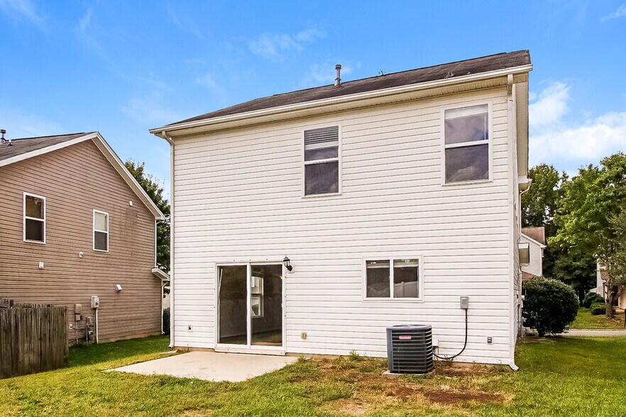 Building Photo - 1028 Kings Mountain Ln