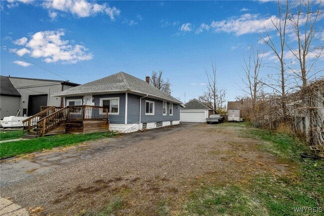 Building Photo - 114 Sawyer Ave