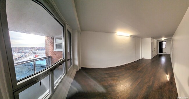 Building Photo - 97 07 63rd Rd