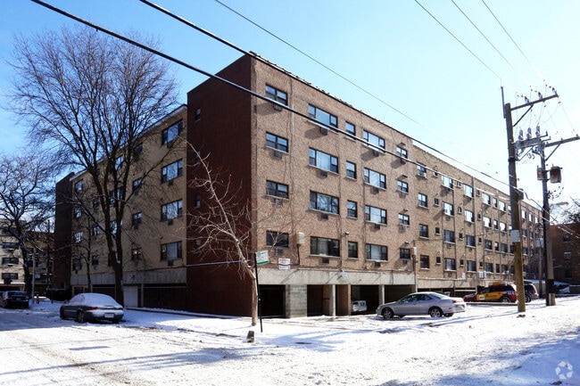Building Photo - 6726 N Sheridan Rd