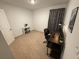 Building Photo - 1125 Desert Willow Dr