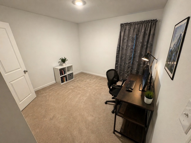 Building Photo - 1125 Desert Willow Dr
