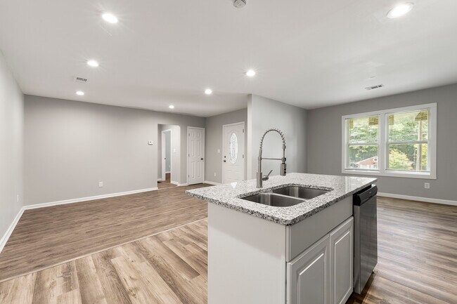 Building Photo - 1780 Brewer Blvd SW