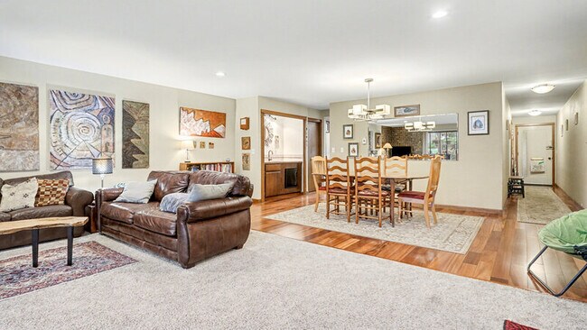 Building Photo - 13073 15th Ave NE